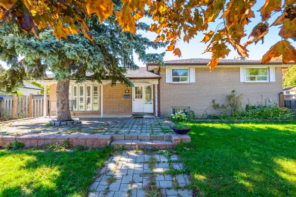 22 Brightside DR, Toronto E10, ON M1E 3Z1