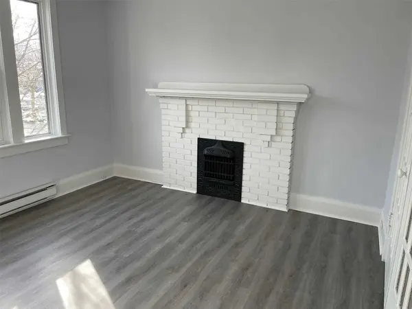 Toronto E02, ON M4C 1K9,2444 Danforth AVE #Upper