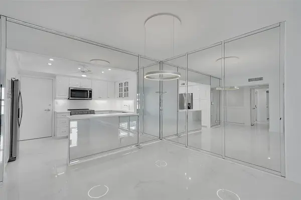 Fort Lauderdale, FL 33308,3750 Galt Ocean Dr #309