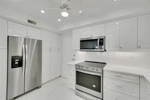 Fort Lauderdale, FL 33308,3750 Galt Ocean Dr #309