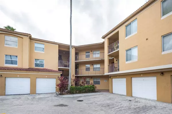 Plantation, FL 33324,761 N Pine Island Rd #106