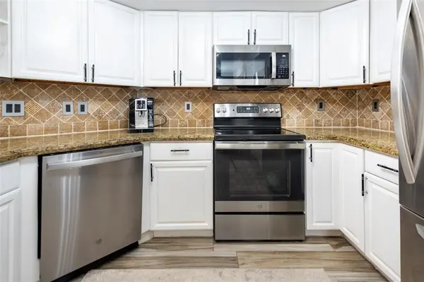 Plantation, FL 33324,761 N Pine Island Rd #106