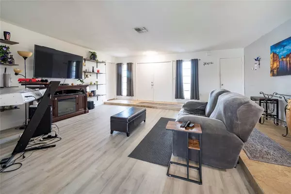 Sunrise, FL 33322,9081 NW 21st Mnr