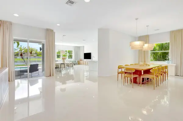 Weston, FL 33332,4422 Laurel Pl