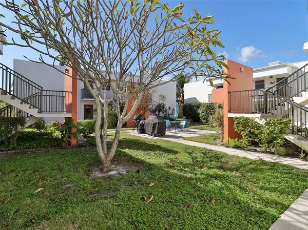 Delray Beach, FL 33444,516 Osprey Dr #15A