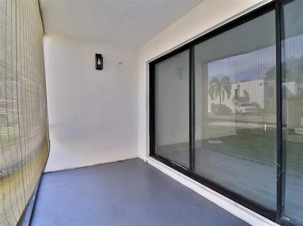 Delray Beach, FL 33444,516 Osprey Dr #15A