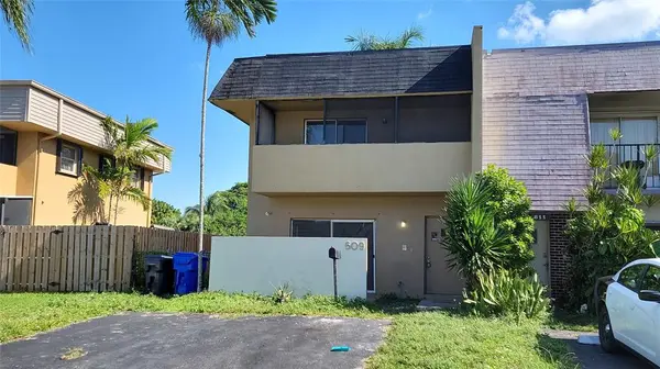 North Lauderdale, FL 33068,609 SW 79th Ter