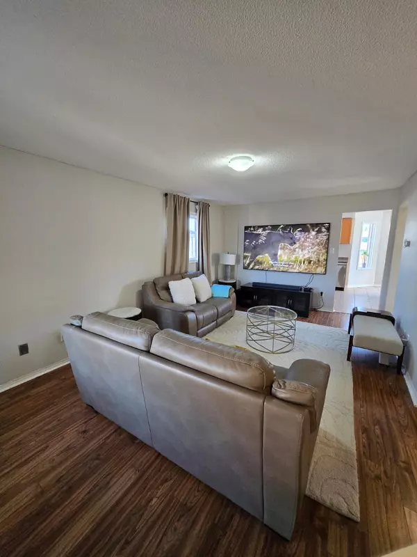 Barrie, ON L4N 8L7,29 Nicholson DR