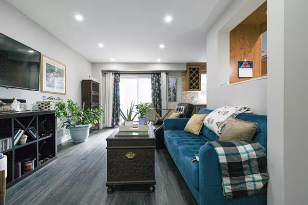 Mississauga, ON L5J 4J7,2440 Bromsgrove RD #90