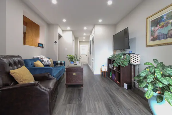 Mississauga, ON L5J 4J7,2440 Bromsgrove RD #90