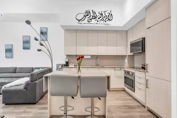 Oakville, ON L6H 3R9,2489 Taunton RD #219