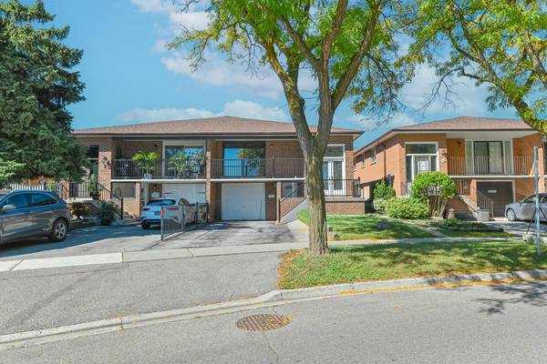 Brampton, ON L6V 3G8,4 Petunias RD