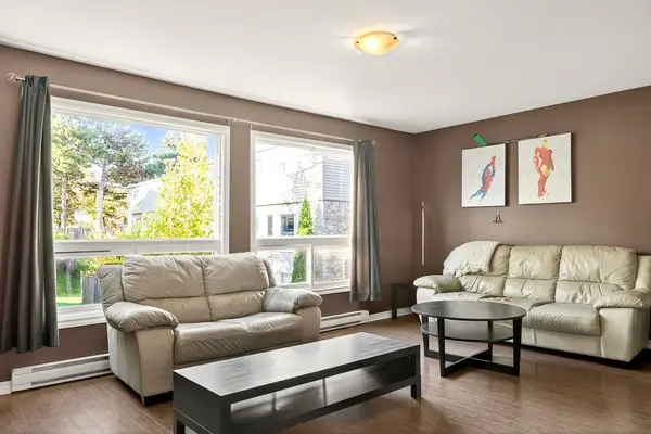 Burlington, ON L7P 3R9,2050 Upper Middle RD #69