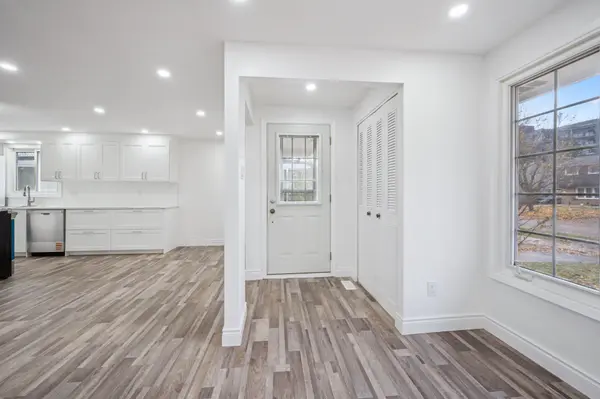 Kitchener, ON N2E 1M4,118 Selkirk DR