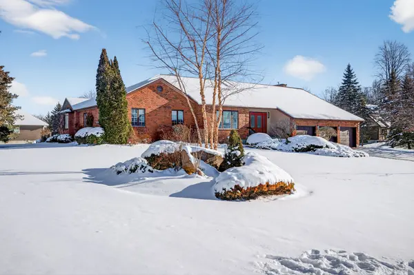 Kingston, ON K7L 2V1,1673 St Lawrence AVE