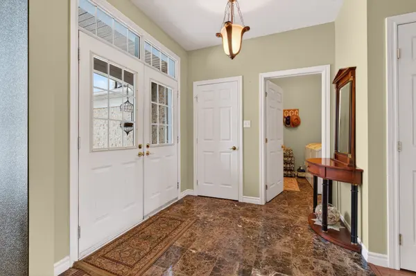 Loyalist, ON K0H 1G0,97 ABBEY DAWN DR