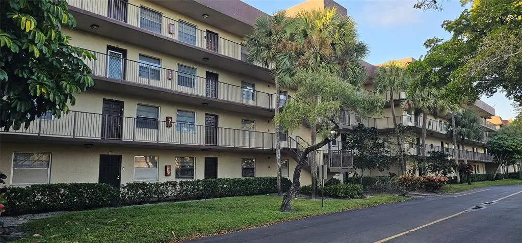 3321 NW 47th Ter #125, Lauderdale Lakes, FL 33319