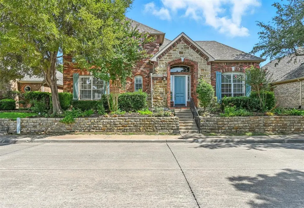 Rockwall, TX 75087,946 Briar Oaks Drive