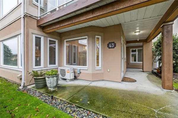 Ladysmith, BC V9G 1B8,100 Gifford Rd #43