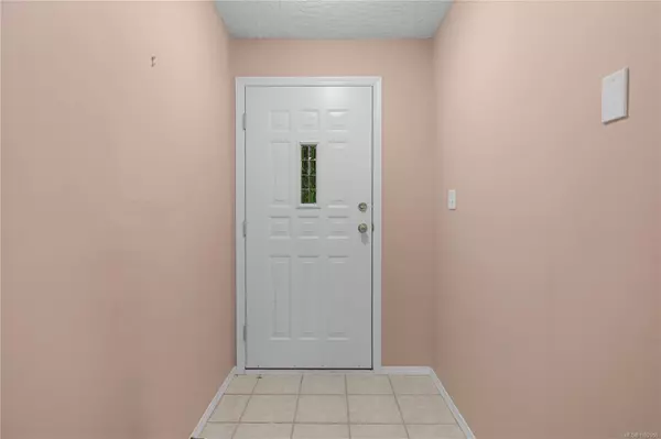 Ladysmith, BC V9G 1B8,100 Gifford Rd #43