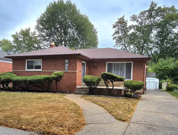 Oak Park, MI 48237,23110 Wildwood ST