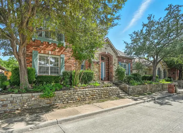 Rockwall, TX 75087,946 Briar Oaks Drive