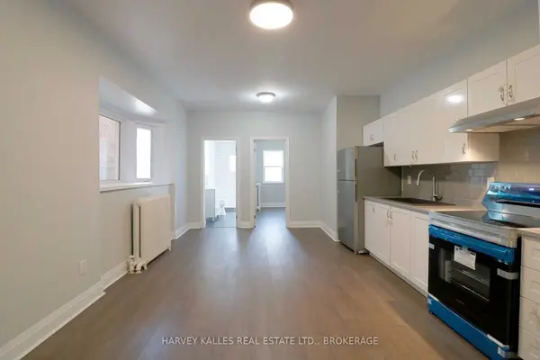 Toronto C01, ON M5S 2L3,202 Major ST #Main