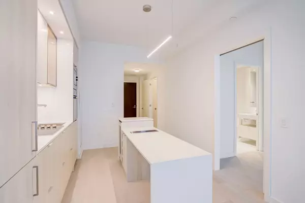 Toronto C02, ON M4Y 0B7,11 Yorkville AVE #4901