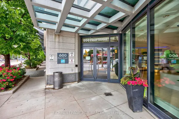 Toronto C01, ON M5V 1B7,600 Fleet ST #310