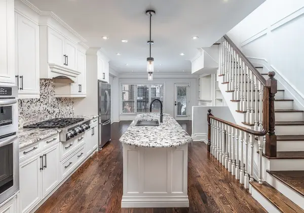 Toronto C11, ON M4N 3L6,218 Randolph RD