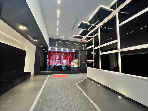 Toronto C01, ON M5V 1X2,318 Richmond ST #3406