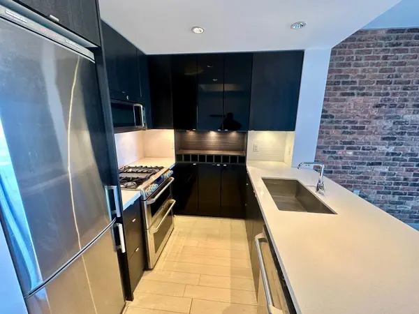 Toronto E01, ON M4M 0A6,88 Colgate AVE #507