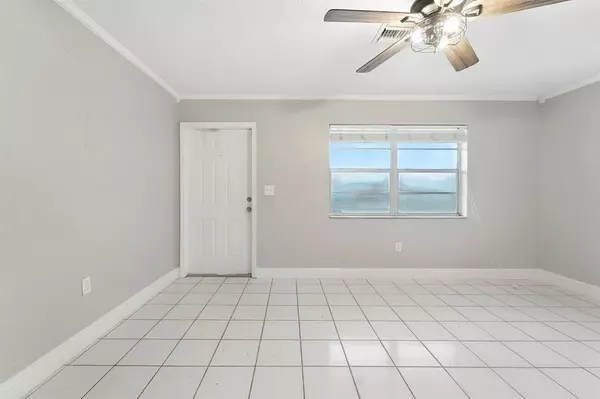 Hollywood, FL 33024,6851 Raleigh St