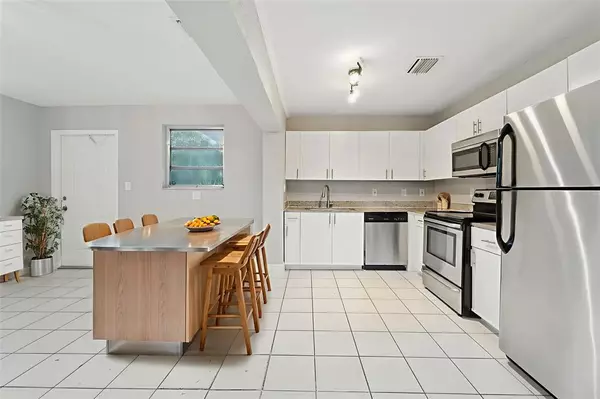 Hollywood, FL 33024,6851 Raleigh St