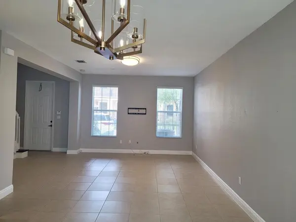 Pembroke Pines, FL 33027,14648 SW 14th St