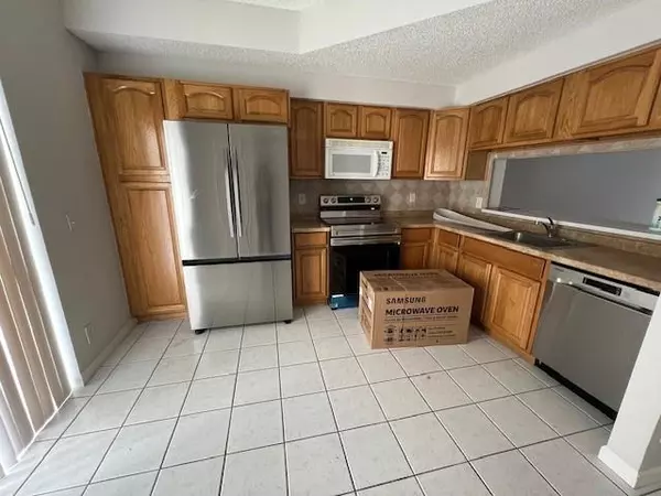 Coral Springs, FL 33076,9874 NW 57th Mnr #9874