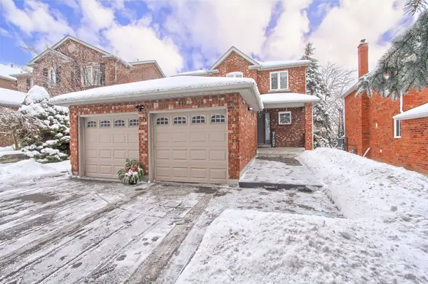 Aurora, ON L4G 6N3,50 Buttonwood TRL