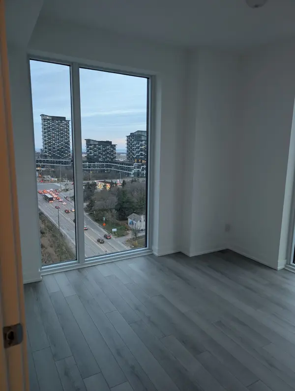 Oakville, ON L6H 8C6,3071 Trafalgar RD #1208