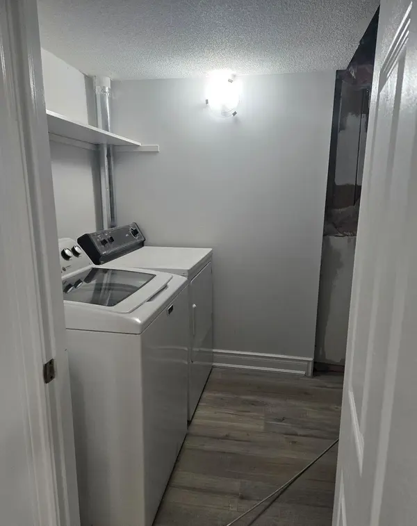 Brampton, ON L6Y 4R1,80 Torrance Wood