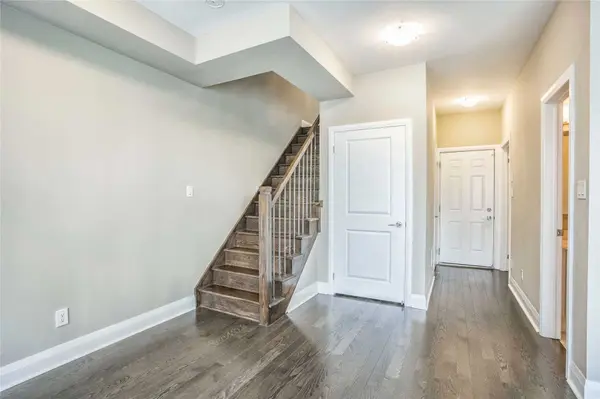 Mississauga, ON L5R 0E9,110 Little Creek RD #6