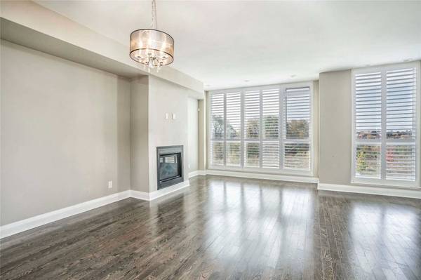 Mississauga, ON L5R 0E9,110 Little Creek RD #6