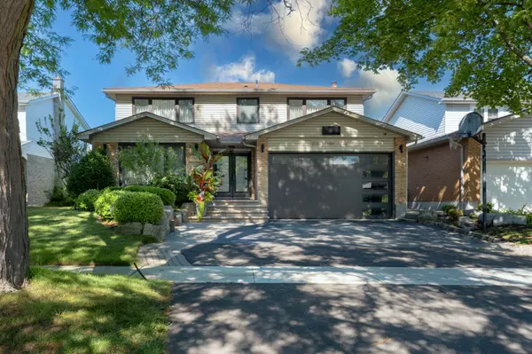 Mississauga, ON L5A 3V1,2545 Evelyn CT