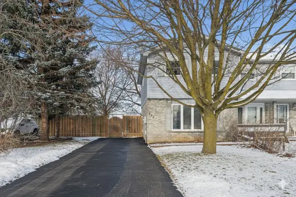 Cambridge, ON N1R 8C4,896 Elgin ST N