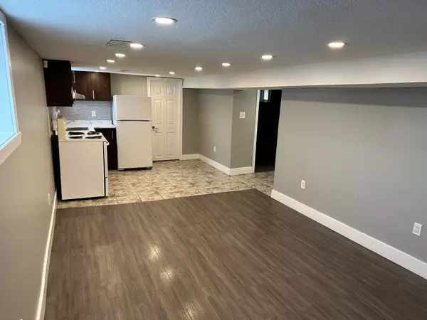 Hamilton, ON L8L 7S1,167.5 Grosvenor AVE N #Lower