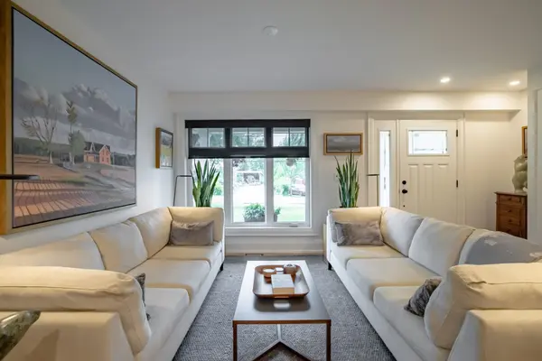 Welland, ON L3C 2Y3,74 Montgomery RD