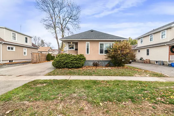 6385 Crawford ST, Niagara Falls, ON L2E 5Y9