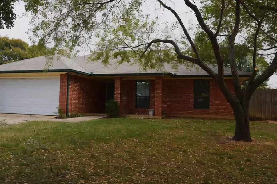 2705 Parkview Drive, Corinth, TX 76210