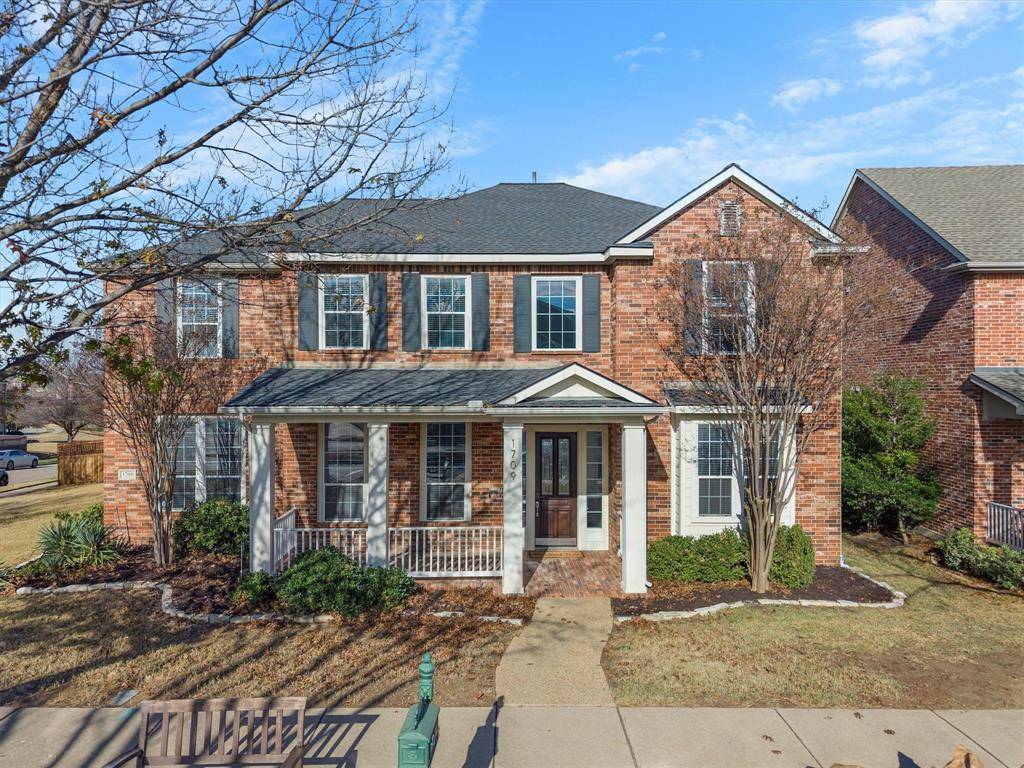 1709 E Branch Hollow Drive, Carrollton, TX 75007
