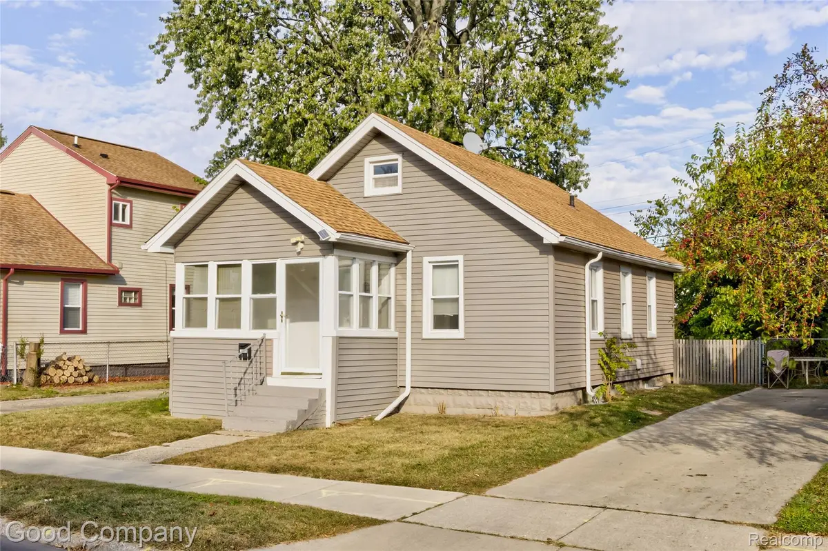 Ferndale, MI 48220,2850 Wolcott ST