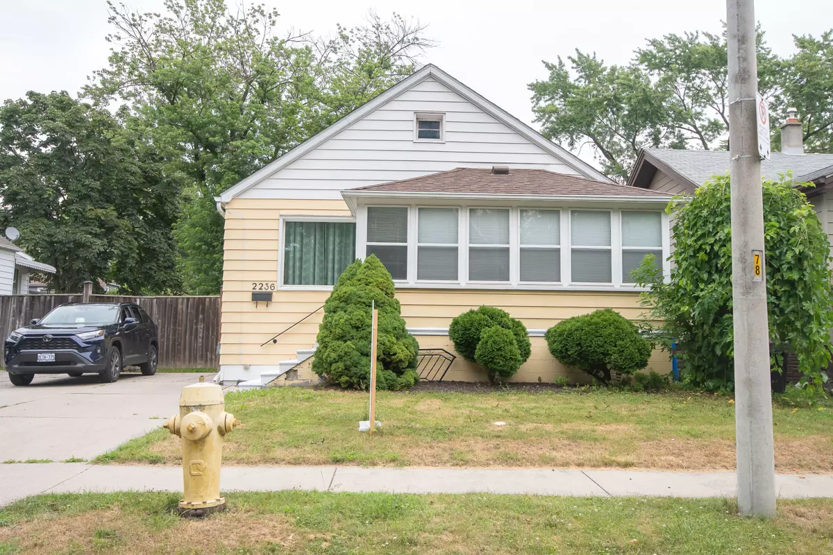 Windsor, ON N8X 1V9,2236 Church ST